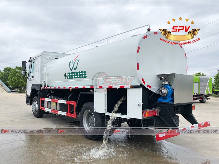 15,000 Litres Stainless Steel Tank Truck - Discharge 2